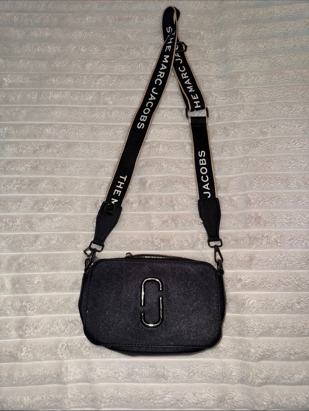 Marc Jacobs Cross Body Bag